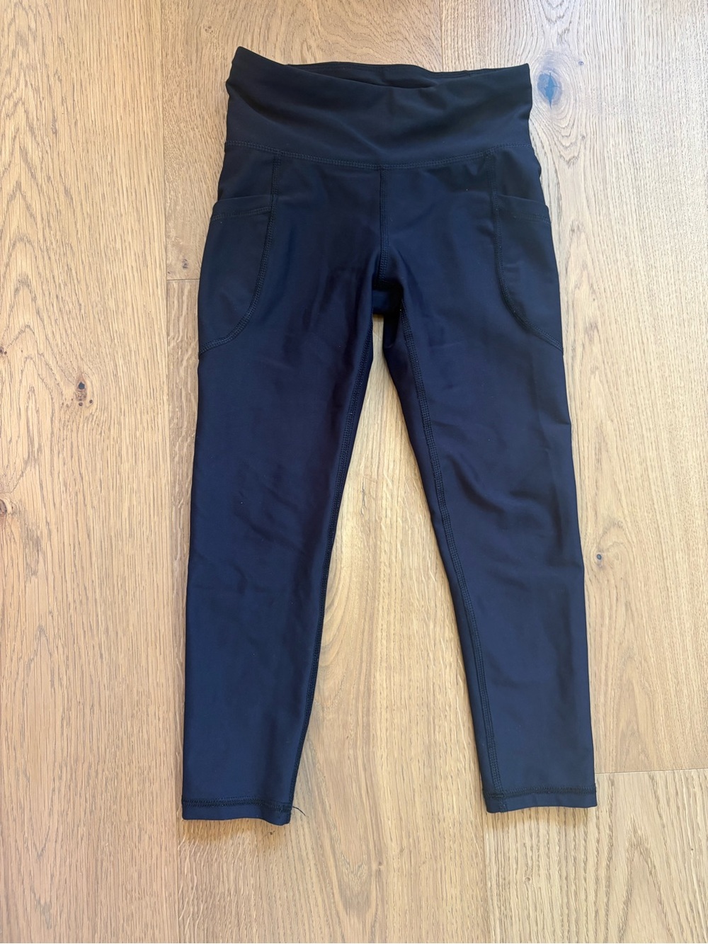 Old Navy Black Kid's Active Leggings with Side Pockets